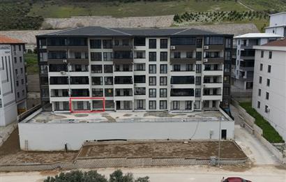 C21 Cius; Hisar’da Özel Bahçeli, Deniz Manzaralı Sıfır 3+1 Daire