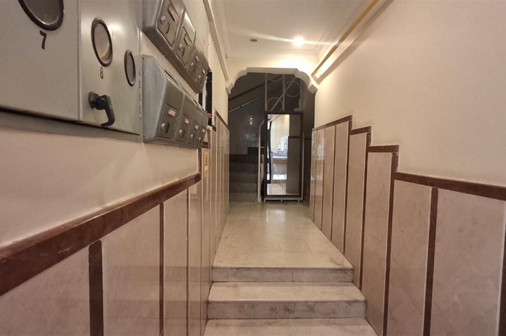 Alaybey İzbana Yürüme Mesafesinde Bakımlı 2+1 Satılık Daire