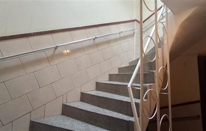 Alaybey İzbana Yürüme Mesafesinde Bakımlı 2+1 Satılık Daire