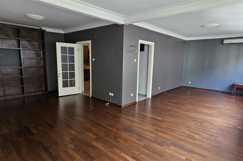 ŞİŞLİ MERKEZ MAHALLESİ PERİHAN SOKAK'TA KİRALIK 3+1 DAİRE