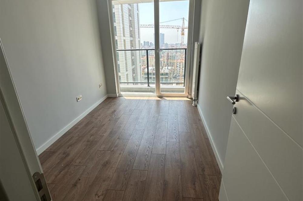 C21 ROOF'dan FİKİRTEPE TORKAM DENİZ MANZARALI 2+1 SATILIK DAİRE