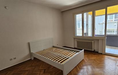 ŞİŞLİ MERKEZ MAHALLESİ PERİHAN SOKAK'TA KİRALIK 3+1 DAİRE