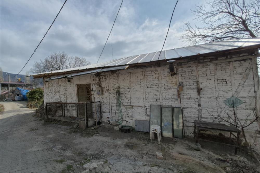 C21 Cius; Fevziye’de Köy İçi İmarlı Çift Cephe 655 m² Satılık Arsa