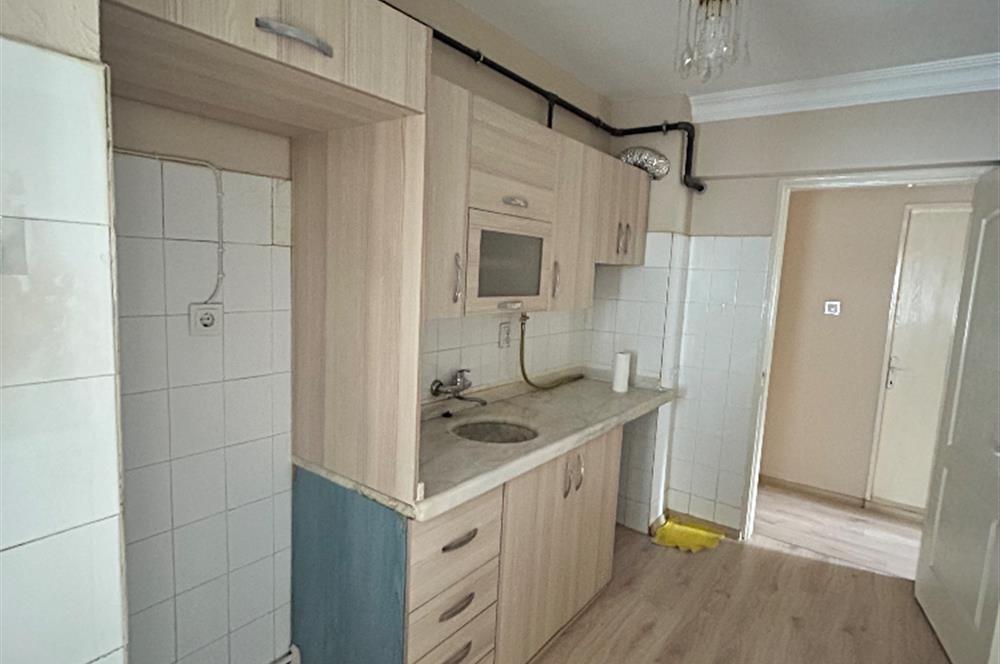 Evka-5’te Kombili, Temiz ve Bakımlı 2+1 Kiralık