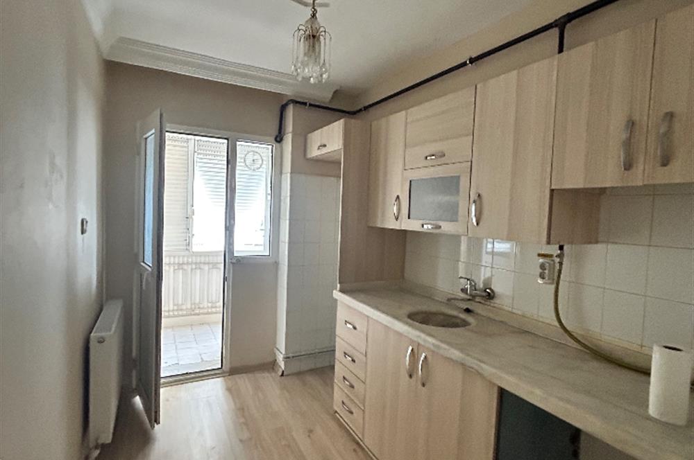 Evka-5’te Kombili, Temiz ve Bakımlı 2+1 Kiralık