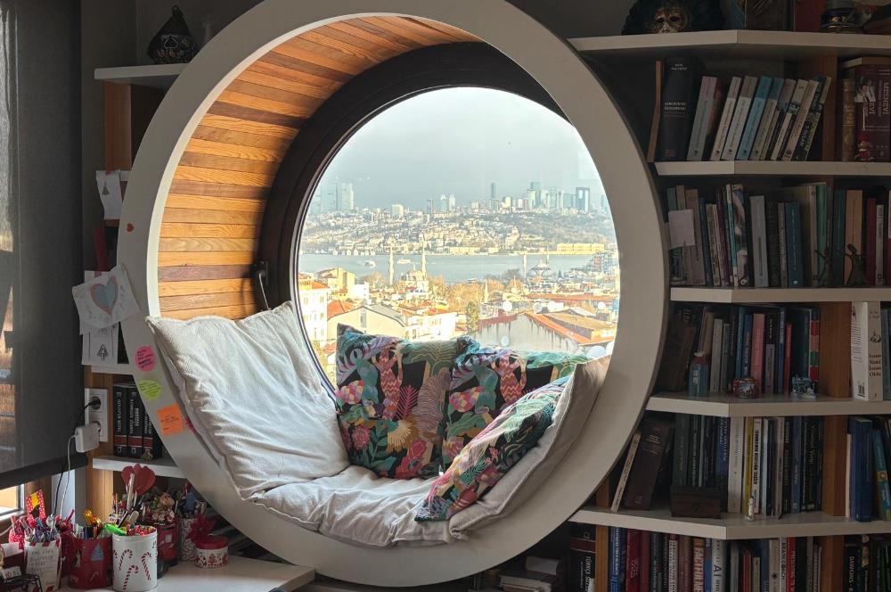 Üsküdar'da Eşsiz Manzaralı Dubleks- Fiyat Düştü! Price Reduced!