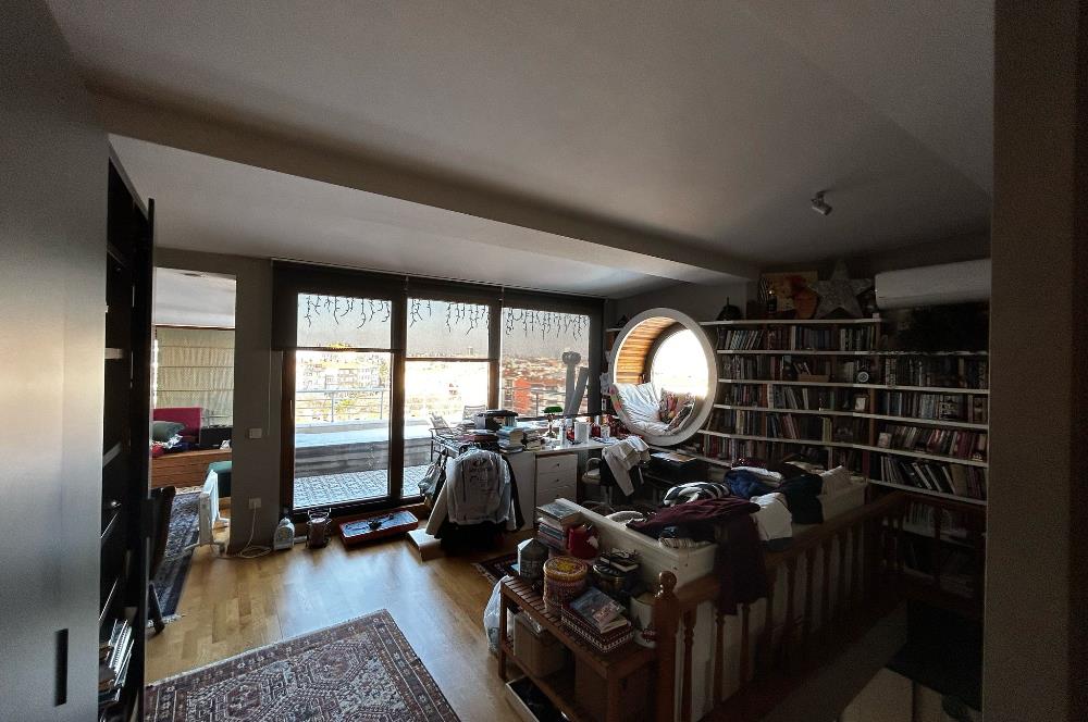 Üsküdar'da Eşsiz Manzaralı Dubleks- Fiyat Düştü! Price Reduced!