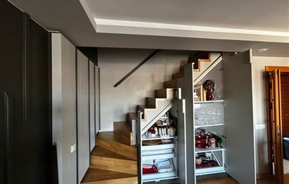 Üsküdar'da Eşsiz Manzaralı Dubleks- Fiyat Düştü! Price Reduced!