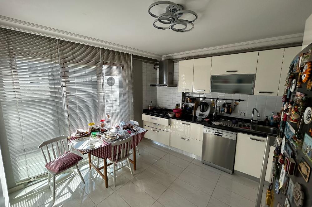 Üsküdar'da Eşsiz Manzaralı Dubleks- Fiyat Düştü! Price Reduced!