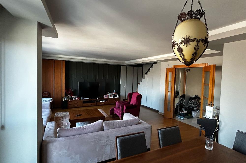 Üsküdar'da Eşsiz Manzaralı Dubleks- Fiyat Düştü! Price Reduced!