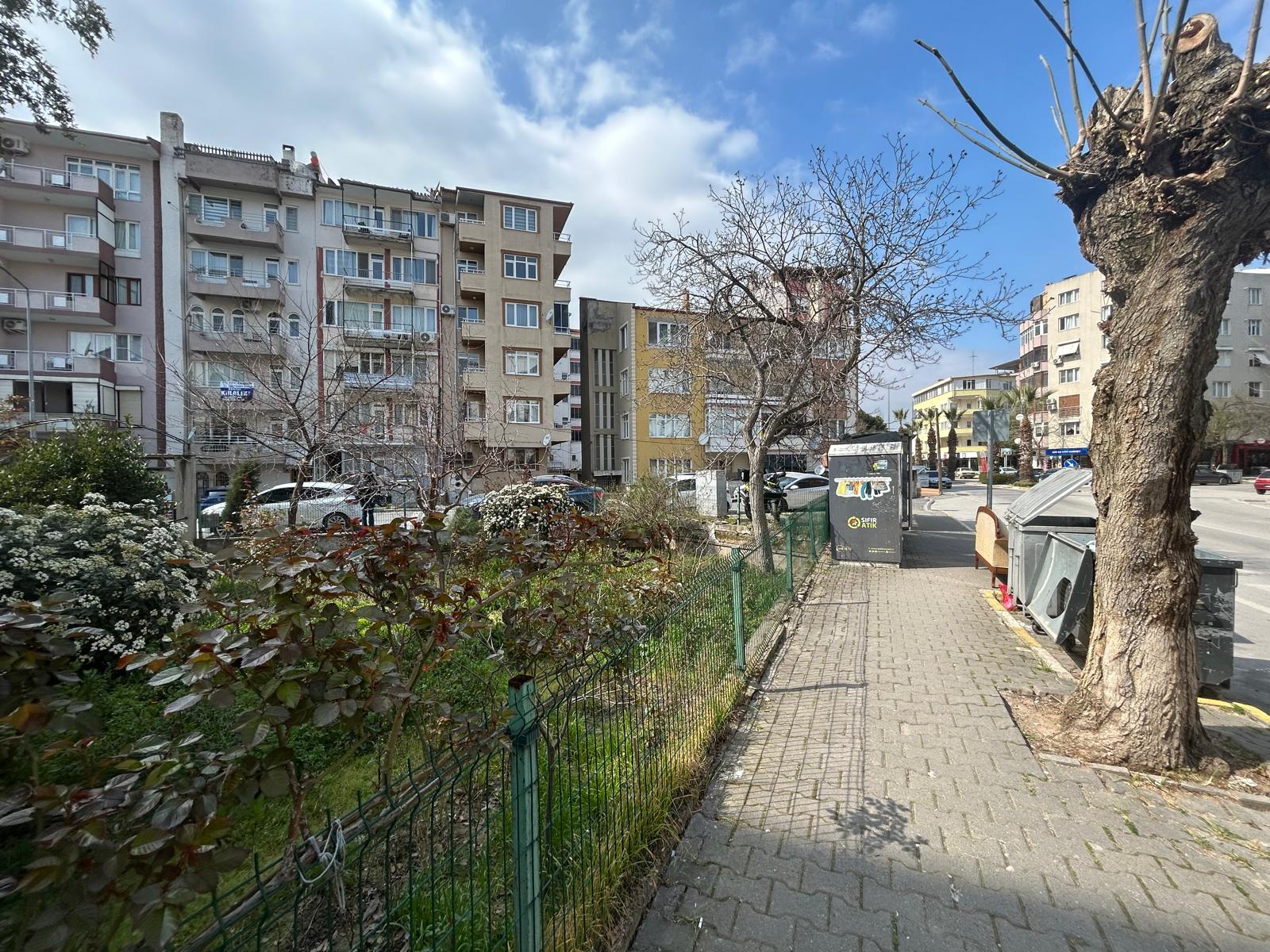 C21 BAL'DAN BAHÇELİEVLER MAH. KISMİ EŞYALI KİRALIK 2+1