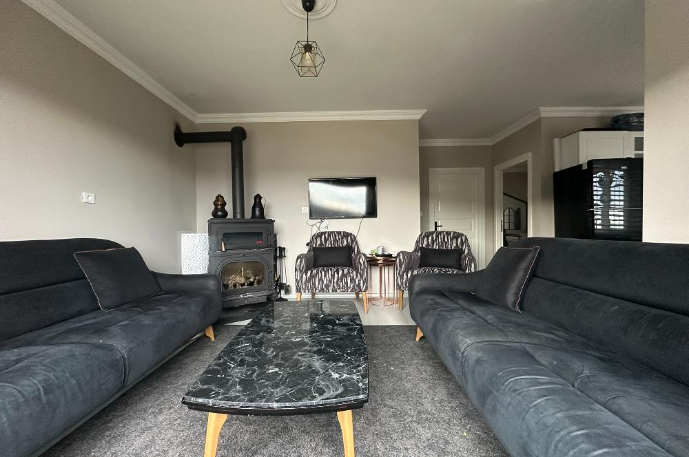 C21 UZMAN'DAN YEŞİLHİSAR'DA SATILIK EV VE ARSA FIRSATI