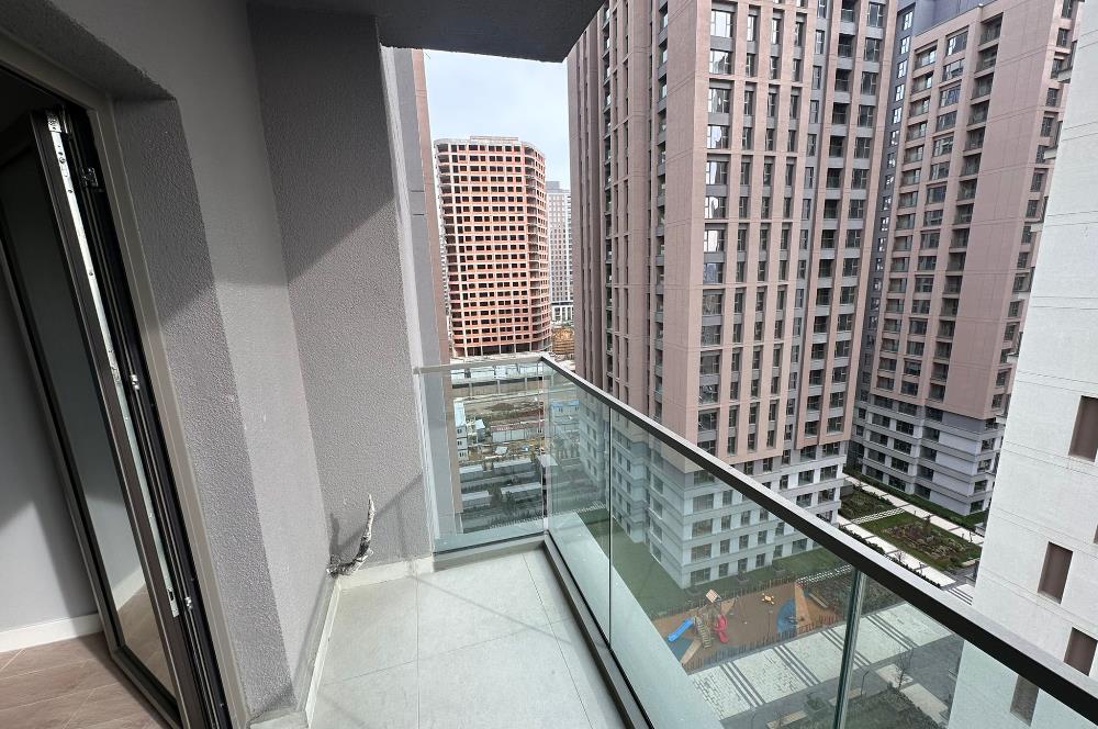 C21 ROOF'DAN EMLAK KONUT YENİ FİKİRTEPE 16. ETAP 1+1 KİRALIK