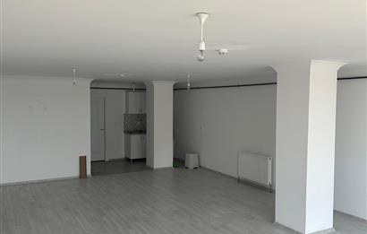 ORHANLI DEMOKRASİ CADDESİ ÜZERİNDE OTOPARKLI OFİS&BÜRO