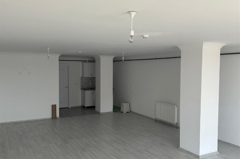 ORHANLI DEMOKRASİ CADDESİ ÜZERİNDE OTOPARKLI OFİS&BÜRO