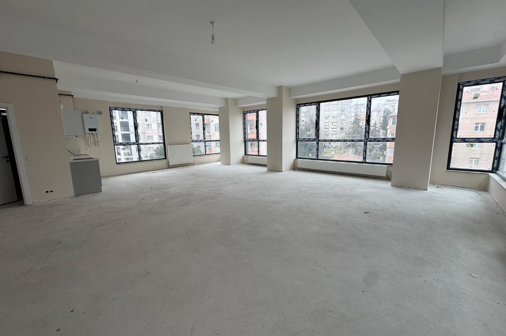 SAHRAYICEDİT METRO VE E5 YAKININDA KİRALIK OFİS
