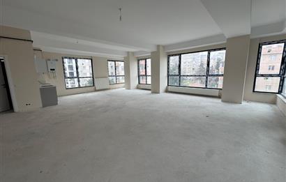 SAHRAYICEDİT METRO VE E5 YAKININDA KİRALIK OFİS