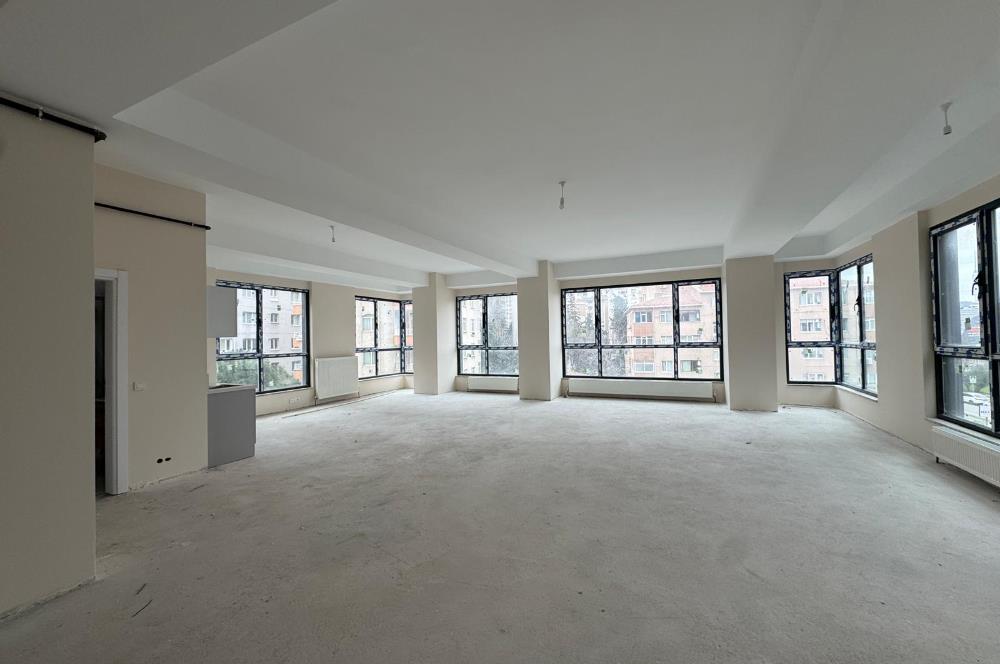 SAHRAYICEDİT METRO VE E5 YAKININDA KİRALIK OFİS