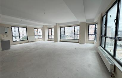 SAHRAYICEDİT METRO VE E5 YAKININDA KİRALIK OFİS