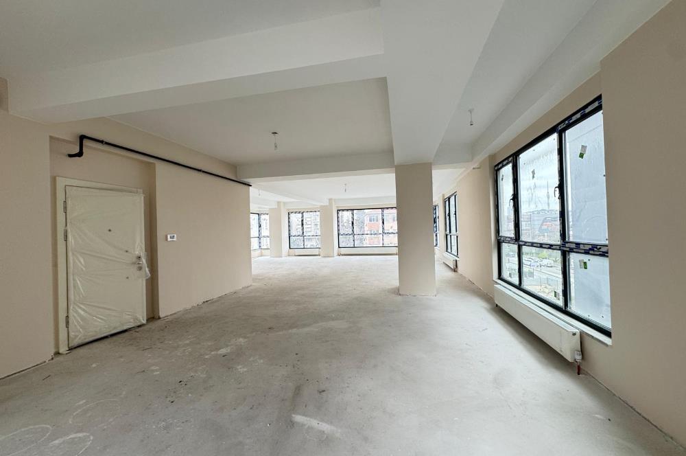 SAHRAYICEDİT METRO VE E5 YAKININDA KİRALIK OFİS