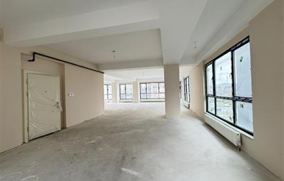 SAHRAYICEDİT METRO VE E5 YAKININDA KİRALIK OFİS