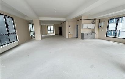 SAHRAYICEDİT METRO VE E5 YAKININDA KİRALIK OFİS