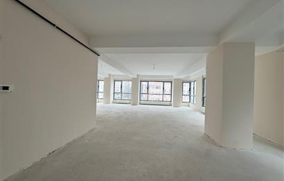 SAHRAYICEDİT METRO VE E5 YAKININDA KİRALIK OFİS
