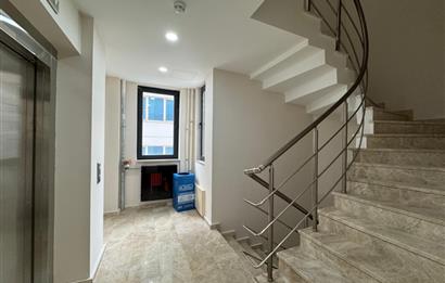 SAHRAYICEDİT METRO VE E5 YAKININDA KİRALIK OFİS