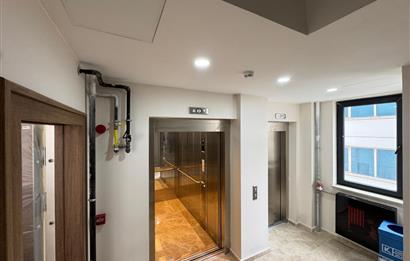 SAHRAYICEDİT METRO VE E5 YAKININDA KİRALIK OFİS