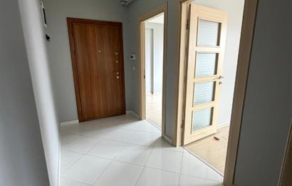 Ümraniye İnkılap Mh. Akevler Sitesi 2+1 Kiralık Ara kat daire