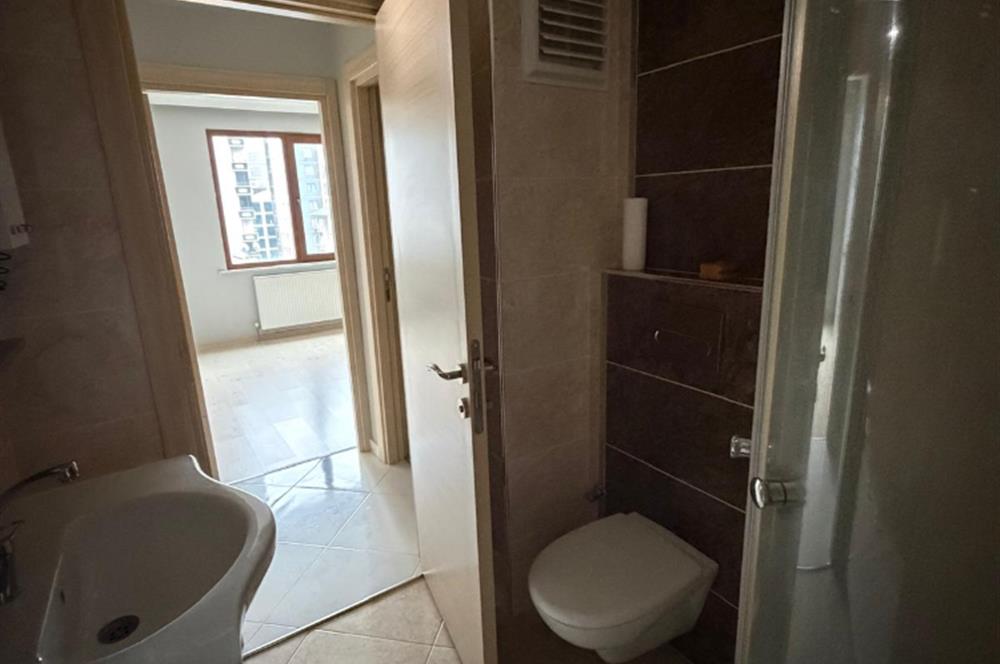 Ümraniye İnkılap Mh. Akevler Sitesi 2+1 Kiralık Ara kat daire