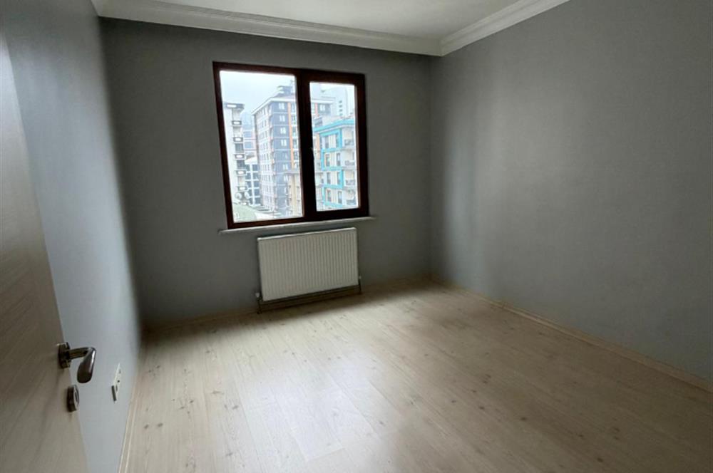 Ümraniye İnkılap Mh. Akevler Sitesi 2+1 Kiralık Ara kat daire