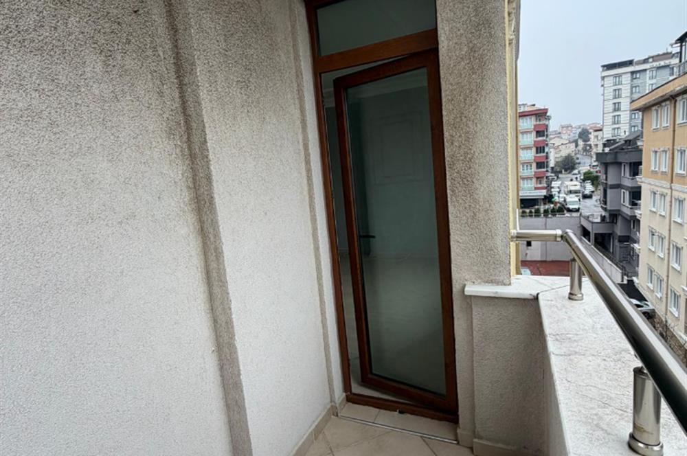 Ümraniye İnkılap Mh. Akevler Sitesi 2+1 Kiralık Ara kat daire