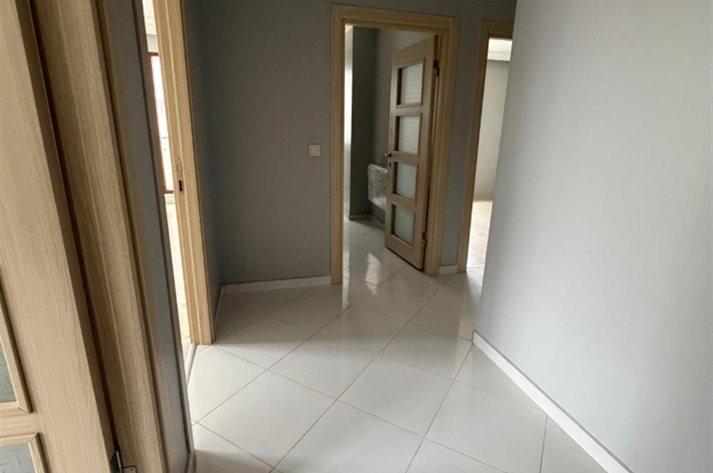 Ümraniye İnkılap Mh. Akevler Sitesi 2+1 Kiralık Ara kat daire