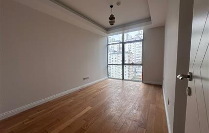 C21 ROOF'DAN 1071 KADIKÖY SİTESİNDE KİRALIK 3+1 DAİRE