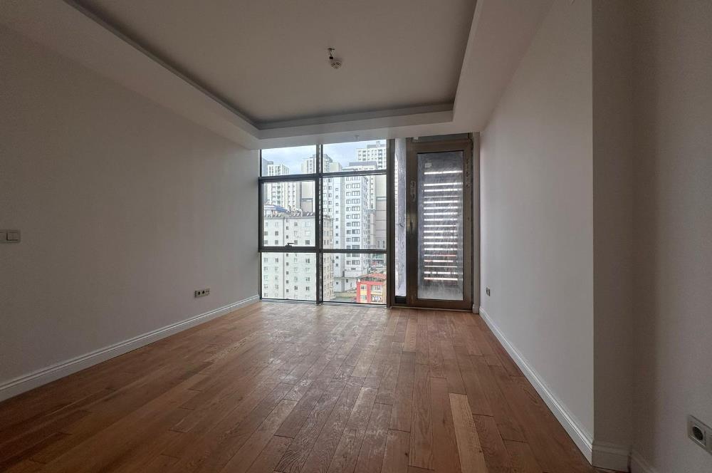 C21 ROOF'DAN 1071 KADIKÖY SİTESİNDE KİRALIK 3+1 DAİRE