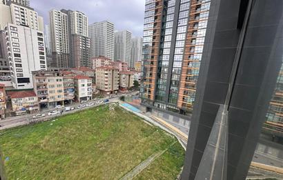 C21 ROOF'DAN 1071 KADIKÖY SİTESİNDE KİRALIK 3+1 DAİRE