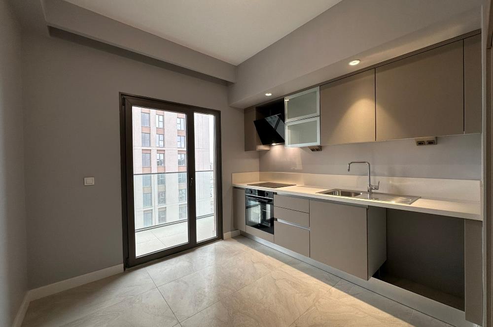 C21 ROOF'DAN YENİ FİKİRTEPE 16.ETAP KAPALI MUTFAK 2+1 KİRALIK