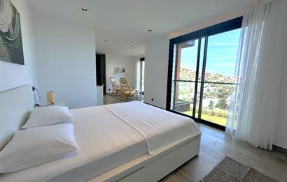 Bodrum Koyunbaba Deniz Manzaralı Özel Havuzlu 4+1 Kiralık Villa