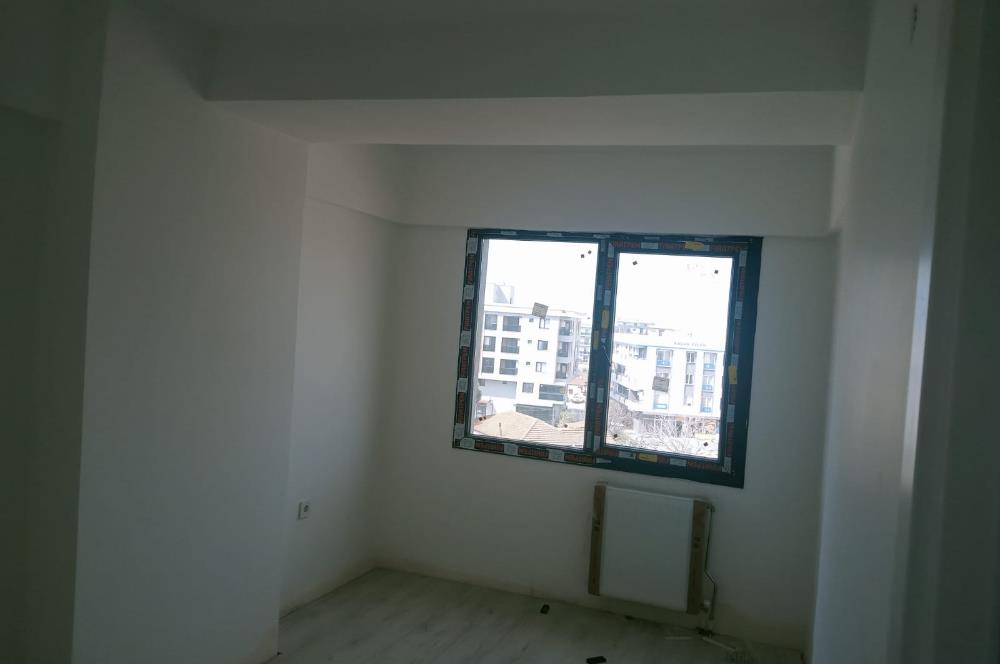 Seyrek Merkezde Satılık 1+1 Daire