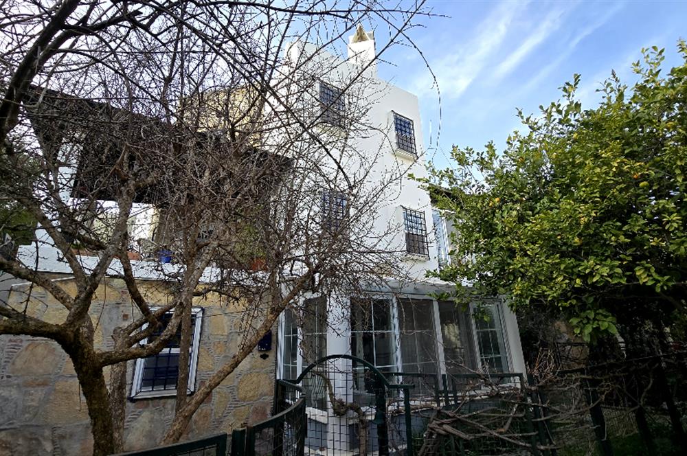 BODRUM TORBA 4+2 ORJİNAL TAŞ TRİPLEKS VİLLA