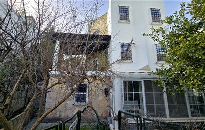 BODRUM TORBA 4+2 ORJİNAL TAŞ TRİPLEKS VİLLA