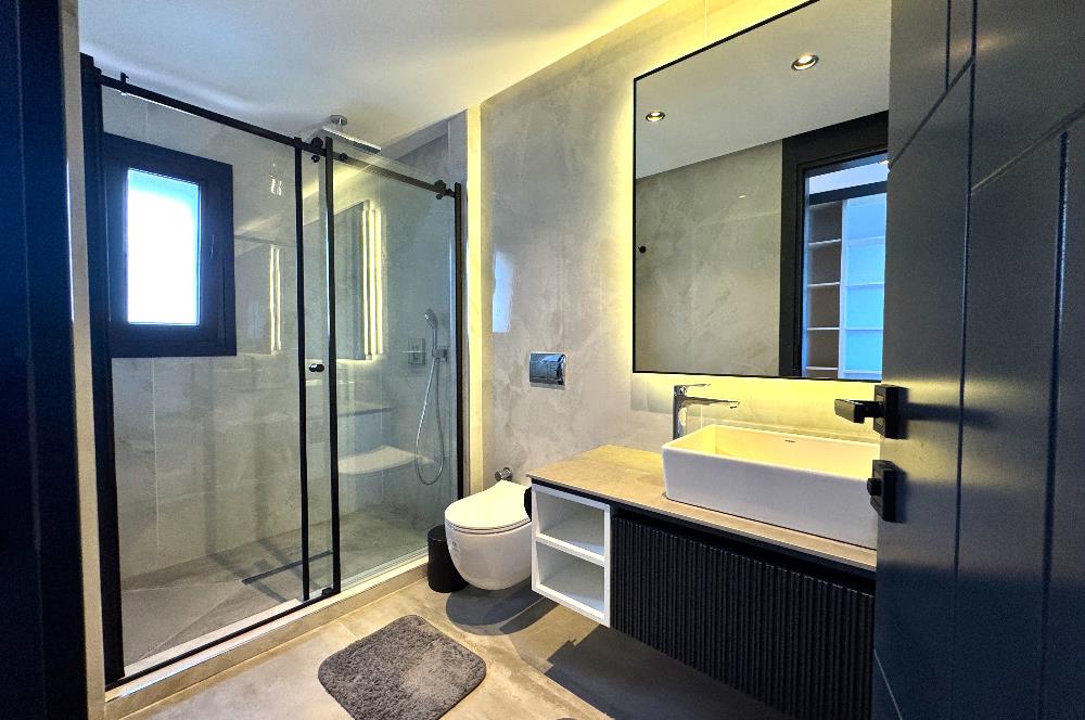 Bodrum Koyunbaba Deniz Manzaralı Özel Havuzlu 4+1 Kiralık Villa