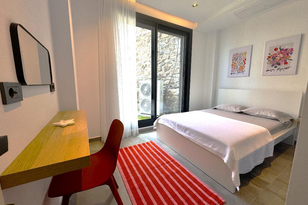 Bodrum Koyunbaba Deniz Manzaralı Özel Havuzlu 4+1 Kiralık Villa