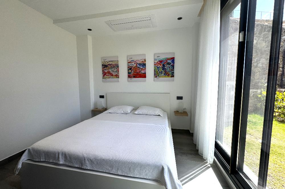 Bodrum Koyunbaba Deniz Manzaralı Özel Havuzlu 4+1 Kiralık Villa