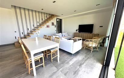 Bodrum Koyunbaba Deniz Manzaralı Özel Havuzlu 4+1 Kiralık Villa