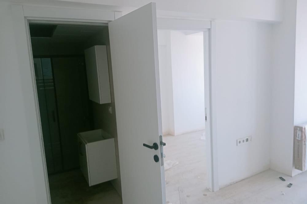 Seyrek Merkezde Satılık 1+1 Daire