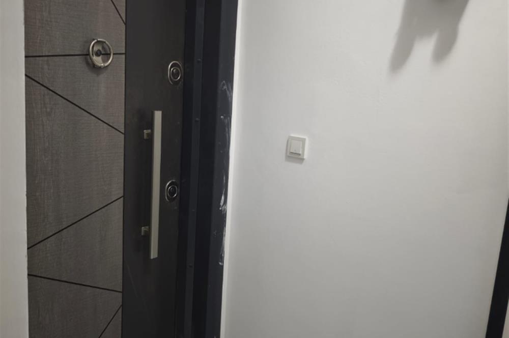 CENTURY 21 BAL'DAN  1.ORUÇGAZI MAHALLESİNDE KAPALI GARAJLI   SATILIK 2+1 DAİRE