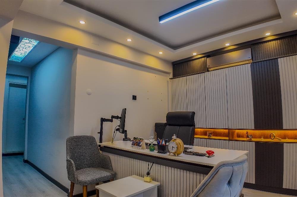 CENTURY21 LOCA'DAN BAHÇELİEVLER'DE KONUT VE OFİSE UYGUN DAİRE