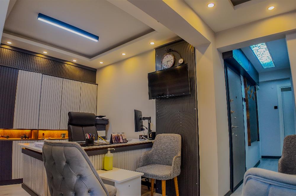 CENTURY21 LOCA'DAN BAHÇELİEVLER'DE KONUT VE OFİSE UYGUN DAİRE